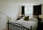 Location vacances Crawley - Horsham 3 Bed House With Garden-4