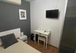 Location vacances Arenys De Mar - Hostal La Lluna-4