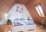 Location vacances Stuttgart - Alfa Stuttgart 3zi-Maisonette 6 Personen Zuffenhausen nahe Porsche & Bosch l Wifi & Smarttv I 3br 4 Beds I Kitchen I Bathroom & Wc-3