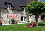 Location vacances Calvinet - Gîte Le Rosier-1