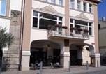 Location vacances Dvůr Králové nad Labem - Penzion Hotelu Central-3