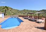 Location vacances Arenas - Charming villa with private pool near Arenas-2