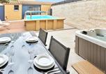 Location vacances Vedène - Stunning Home In Jonquerettes-1