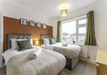 Location vacances  Gare de Coventry - Spacious 3-Bed with parking Near Nec & Bhx Airport-2