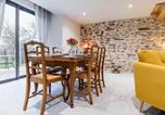 Location vacances Héric - Gîte familial rénové près du Canal de Nantes avec jardin, terrasse, wifi et chambres mansardées - Fr-1-306-1263-3