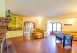 Location vacances Chiusi della Verna - Cozy Home In Bibbiena With Kitchen-4