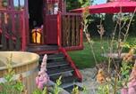 Location vacances Gramat - Le Roulottes du Petit Gouffre de Padirac avec Spa-1