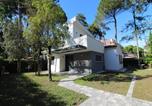 Location vacances Lignano Sabbiadoro - Tranquil villa in Lignano Pineda-1