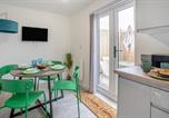 Location vacances  Gare de Newport - 3 Bed in Newport oc-p34126-3