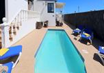 Location vacances Tías - Cosy Lanzarote Villa 3 Bedrooms Heated Pool Villa Honey-3