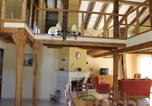 Location vacances Châtenois - Gîte de charme avec cheminée, terrasse et garage à Brixey-aux-Chanoines - Fr-1-585-10-2
