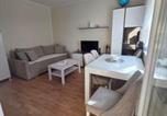 Location vacances  Dražmirovac - Apartman Centar Lux-1