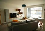 Location vacances Arzon - Appartement Tout Confort à Arzon - Proche Plage du Fogeo, Commerces et Activités - Fr-1-639-30-4