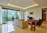 Location vacances Bandung - Chamomile Hill View Villa 6 Bedrooms With a Private Swimming Pool and a Movie Room-1