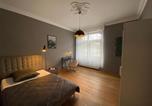 Location vacances Francfort-sur-le-Main - Zimmer mit Stuck in -Living Apartment Liebig54-2
