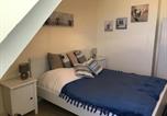 Hôtel Colombiers-sur-Seulles - La Villa Port Winston - Face Mer Chambres & Studios-1