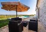 Location vacances  Benkovac - House Stone Curlew 3-1