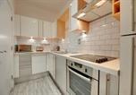 Location vacances Newcastle-upon-Tyne - Crown Apartments 1a By Week2week Modern Comfort Stay-2