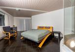 Location vacances Kandergrund - Lake & Mountain View Apartment near Faulensee Balcony Bbq & Free Parking-4
