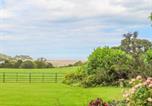 Location vacances Llanddyfnan - Fron Goch Shepherd's Hut-2