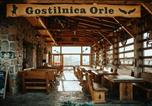 Location vacances Grosuplje - Gostilnica Orle - Sleeping in the tower-2