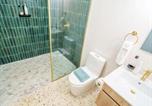 Hôtel Porto Rico - Accessible Suite, Roll In Shower, Modern Design and Prime San Juan Location-3