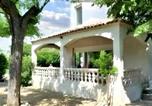 Location vacances Vauvert - Villa spacieuse à Aimargues avec piscine privée-2