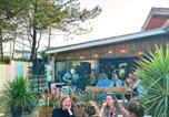 Hôtel Creuse - Cheeky Family Surf House-3