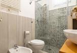 Location vacances  Ville métropolitaine de Naples - Appartamento Via Toledo 55 - Palazzo della Porta-4