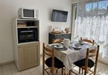 Location vacances  Gard - Centre-ville, proche plage - Appt 2p cabine, 4 pers avec parking privé, Le Grau-du-Roi - Fr-1-250-114-4