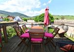 Location vacances Ammerschwihr - Appartement Côté Vignes avec Terrasse et Parking-2