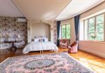 Hôtel 4 étoiles Moulins - Château de Charmeil- Vichy chambres d'hôtes-4