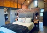 Location vacances Blue Downs - Charming Pet-Friendly Apartment in Cape Winelands-1