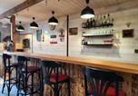 Location vacances Pulney - Gîte avec bar et four à pizza-1