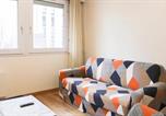 Location vacances  Seine-Saint-Denis - Bright apartment just steps from the park-1