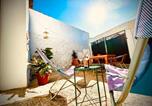 Location vacances Lisbonne - Charming Rustic Wine Cellar House in Reguengo Grande with Fireplace-3