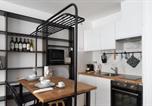 Location vacances  Hauts-de-Seine - Lovely studio with parking near Paris-4