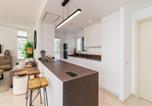 Location vacances Casares - Charming 2-Bedroom Lagoon Apartment-3