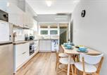Location vacances Glenelg - Adventure Awaits - Footsteps from West Beach-3