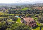 Location vacances Civitella-Paganico - Casale Ombrone 11, Emma Villas-1