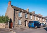 Location vacances St. Davids and the Cathedral Close - Cosy Welsh Cottage in St Davids Centre with Garden-3