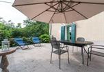 Location vacances Borso del Grappa - Belvilla by Oyo Villa Fiorita Due-1