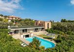 Location vacances Città Sant'Angelo - Villa Amyra 6&2, Emma Villas-1
