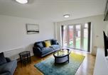 Location vacances Windsor - Spacious 5 Bedroom Home in Langley-1