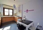 Location vacances  Province de Verceil - Charming flat in Vercelli - 50 sqm - Cosy balcony.-2