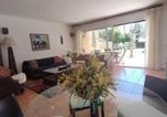 Location vacances Sant Feliu de Guíxols - Hermosa Villa en Sant Feliu de Guíxols con Piscina Comunitaria - Es-209-80-2