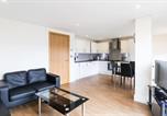 Location vacances Paddington - Modern 2 Bed 2 Bath Apartment Hyde Park-1