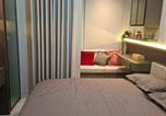Location vacances Bogor - Studio apartment Transpark Cibubur with Netflix by Helen's Room-1