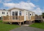Villages vacances Tenby - Meadow House Holiday Park-1