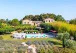 Location vacances Lagnes - La Cour Des Sens-1